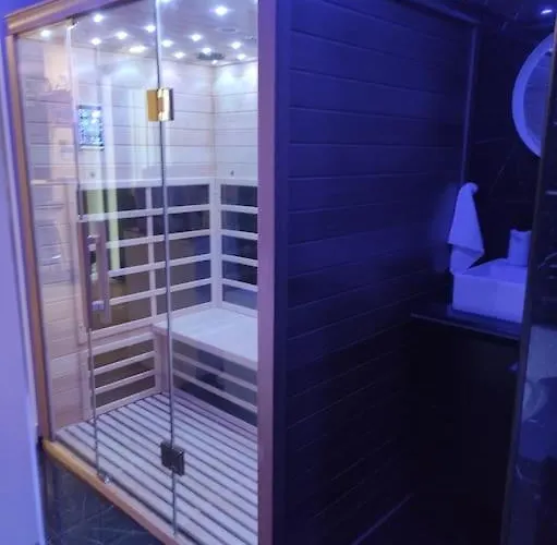 Sauna, Jacuzzi, Terrasse Et Parking