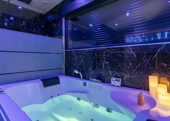 Sauna, Jacuzzi, Terrasse Et Parking Apartment *